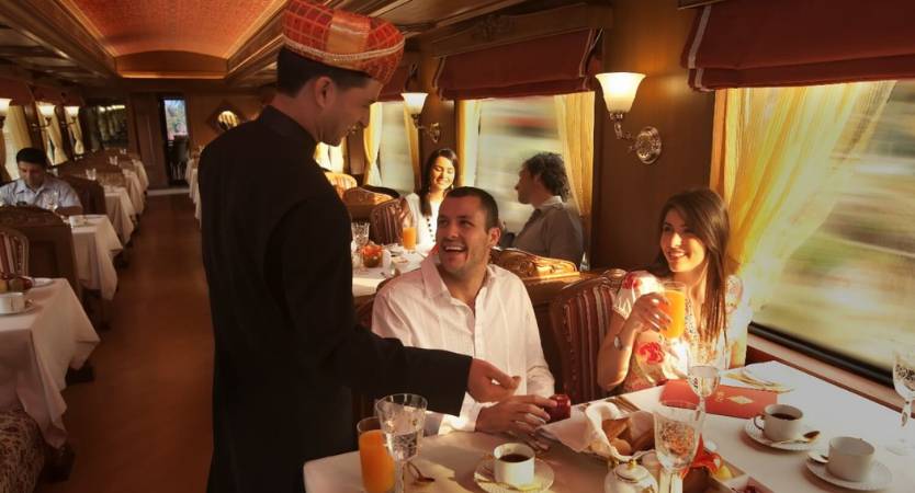 Highlights of India (Marahajas' Luxury Train)